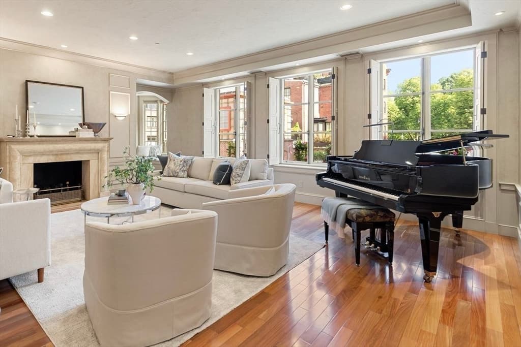 23-25 Beaver Place, Boston MA 02108