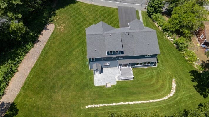 121 Lexington St, Burlington MA 01803 photo 6