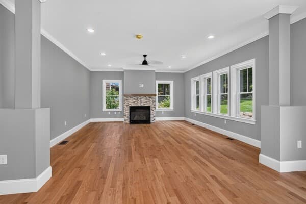 121 Lexington St, Burlington MA 01803 photo 9