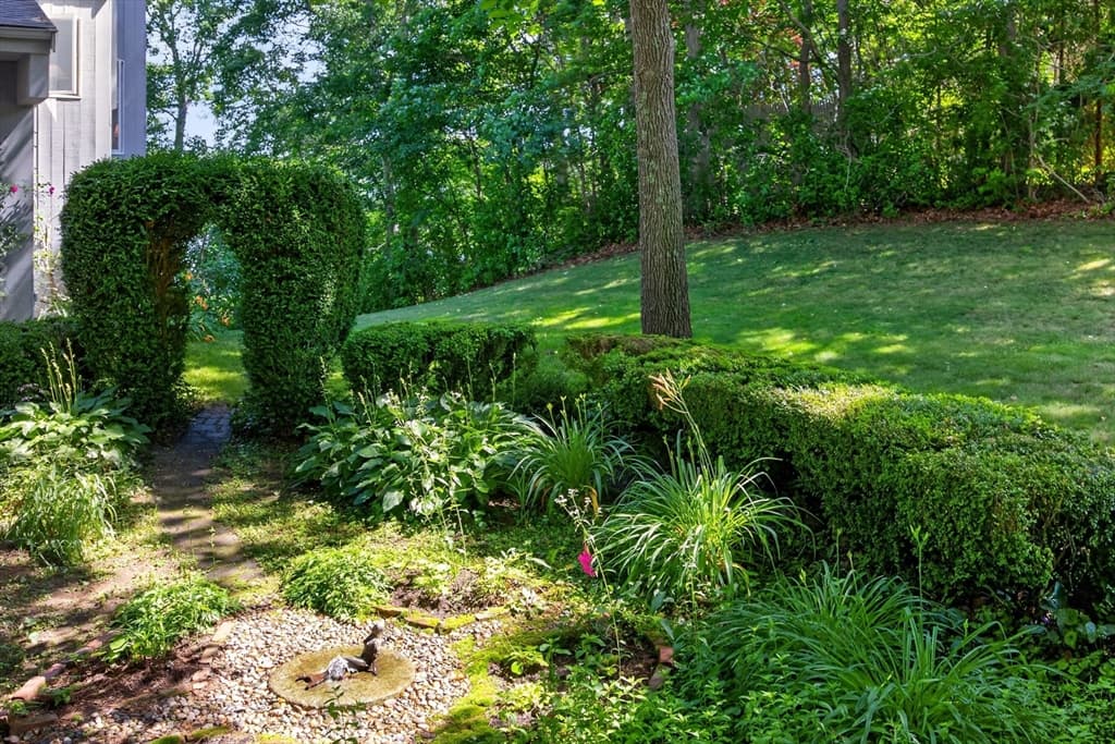 14 Ellen Rd, Bourne MA 02559 photo 4