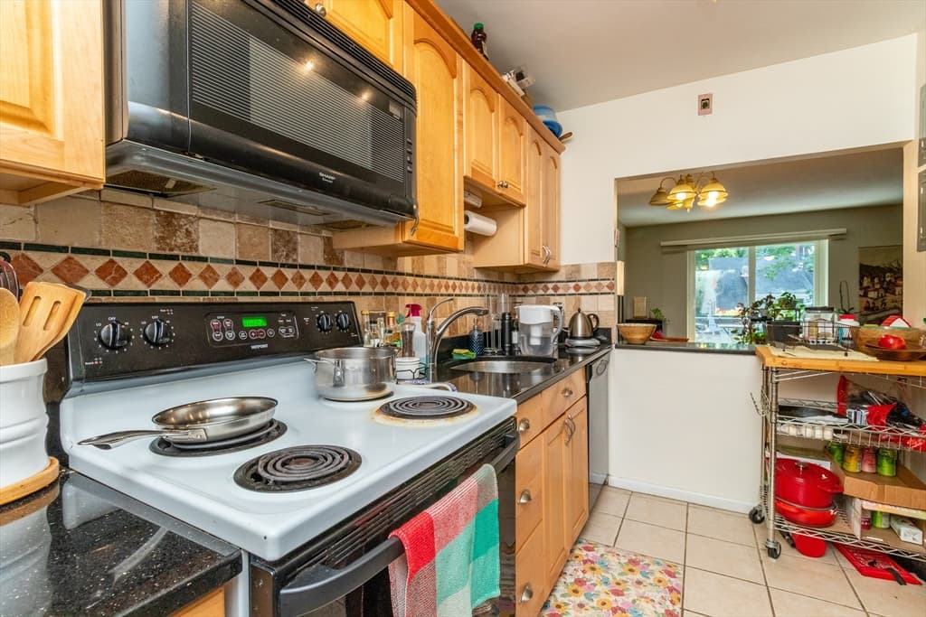 Condominium at 804 Centre Street # 208, Boston MA 02130, Boston, photo 8 of 17