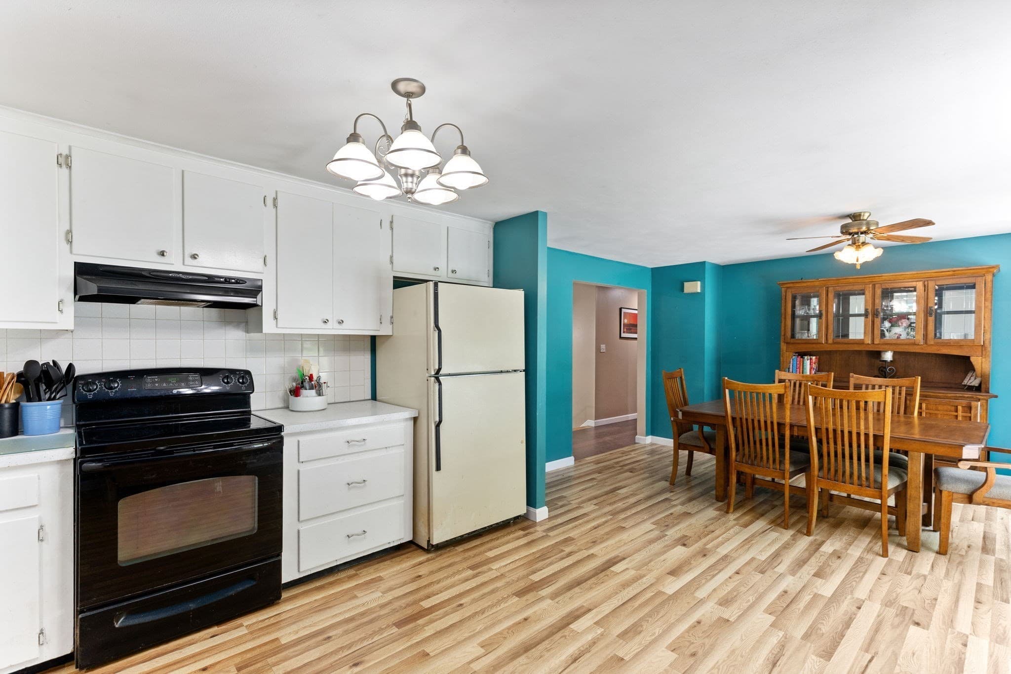 Single Family Residence at 24 Saddle Drive, Bridgewater MA 02324, photo 19 of 38