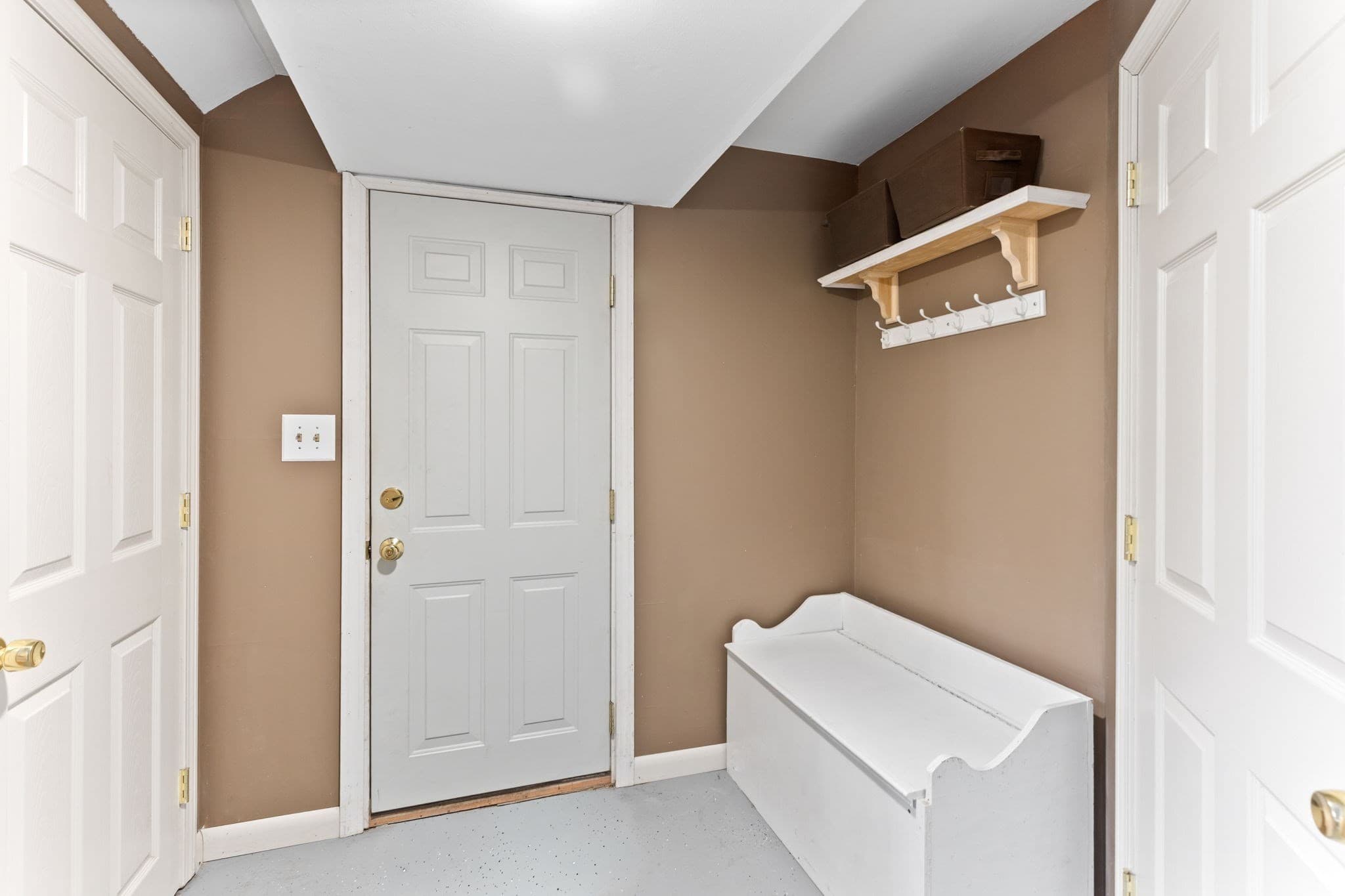 Single Family Residence at 24 Saddle Drive, Bridgewater MA 02324, photo 35 of 38