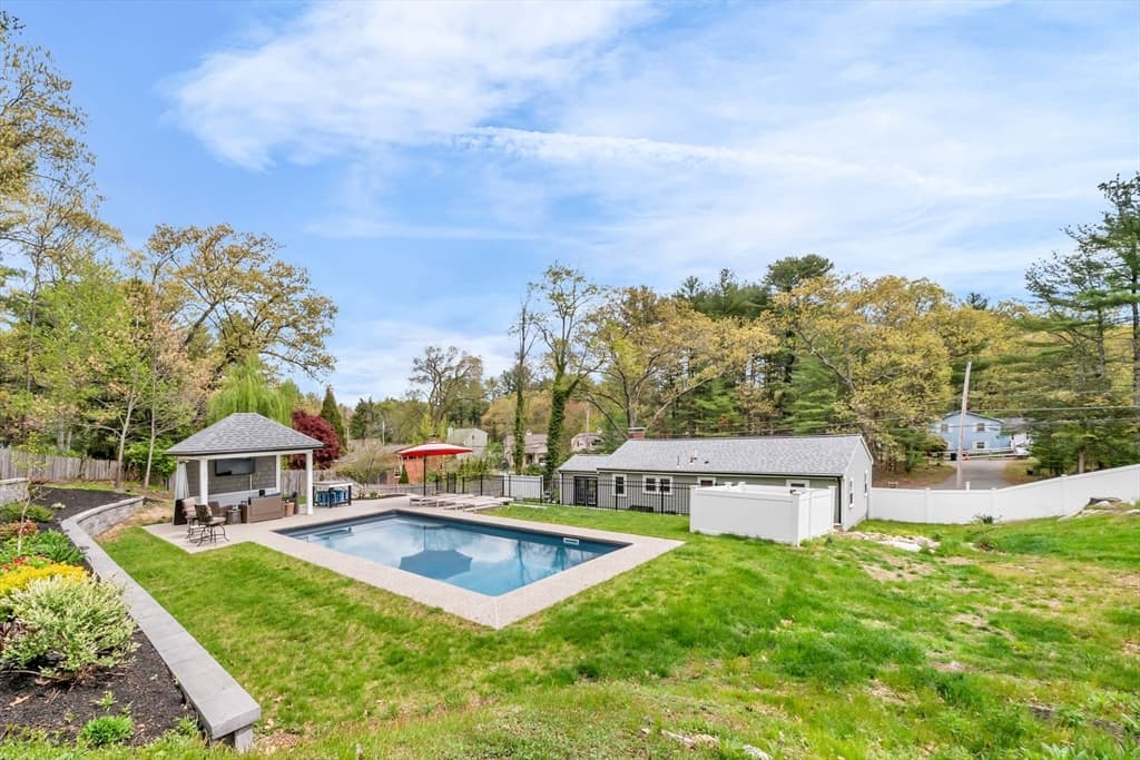 Single Family Residence at 400 Andover St, Wilmington MA 01887, photo 24 of 29