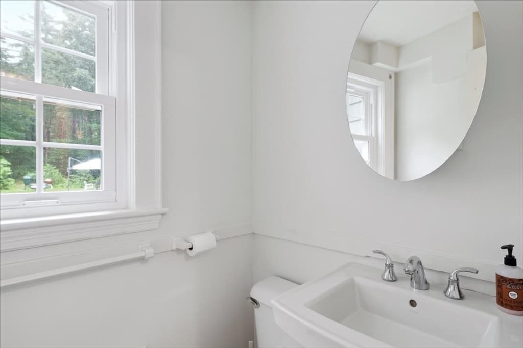 94 High St, Hingham MA 02043 photo 16