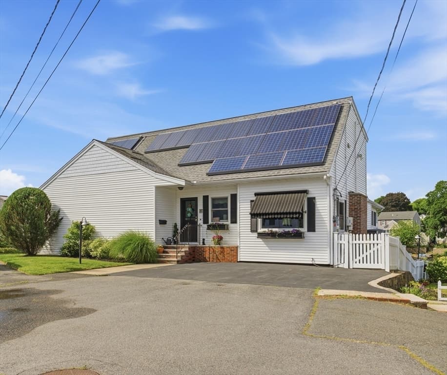 12 Wendy Way, Lynn MA 01904 photo 2
