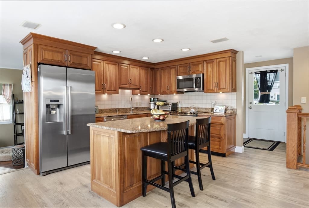 12 Wendy Way, Lynn MA 01904 photo 4