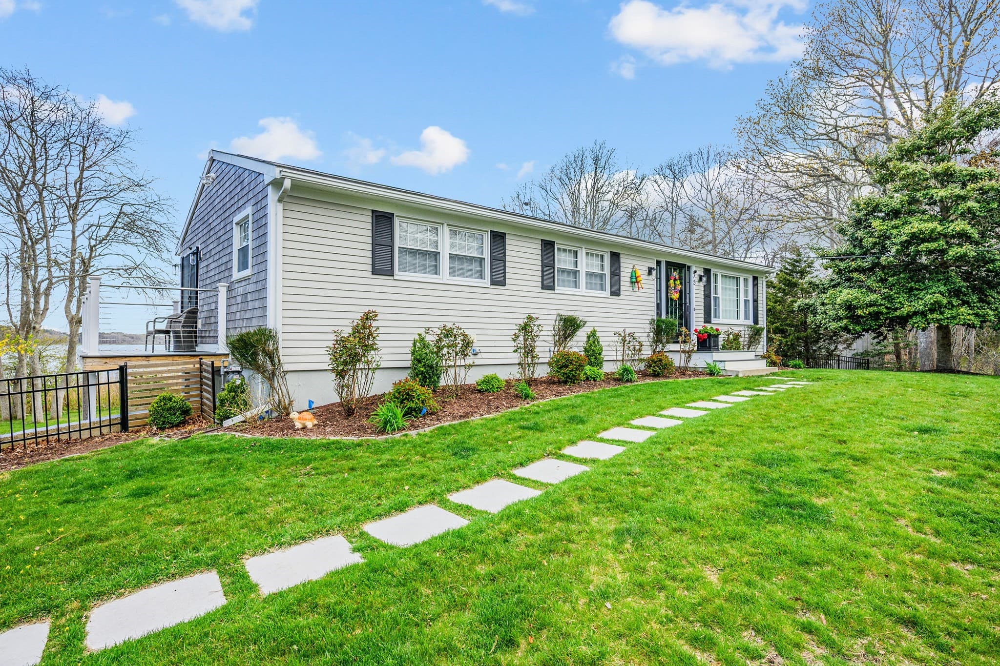 75 Meadowbrook Rd, Yarmouth MA 02673
