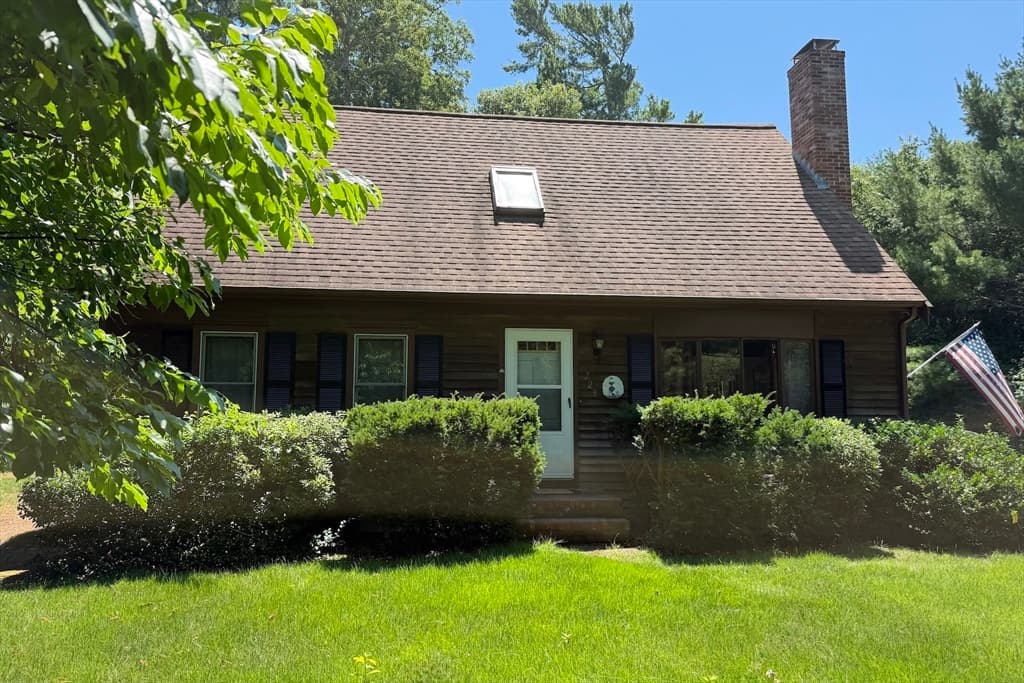 729 Old Barnstable Rd, Falmouth MA 02536 photo 2