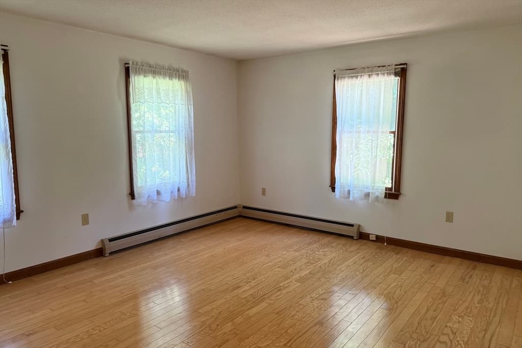 729 Old Barnstable Rd, Falmouth MA 02536 photo 7