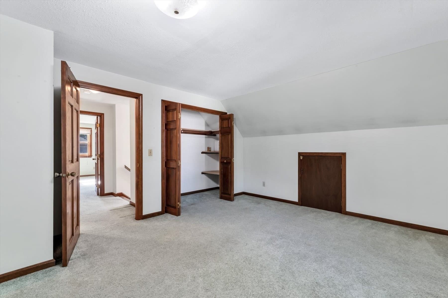 Single Family Residence at 729 Old Barnstable Rd, Falmouth MA 02536, photo 18 of 30