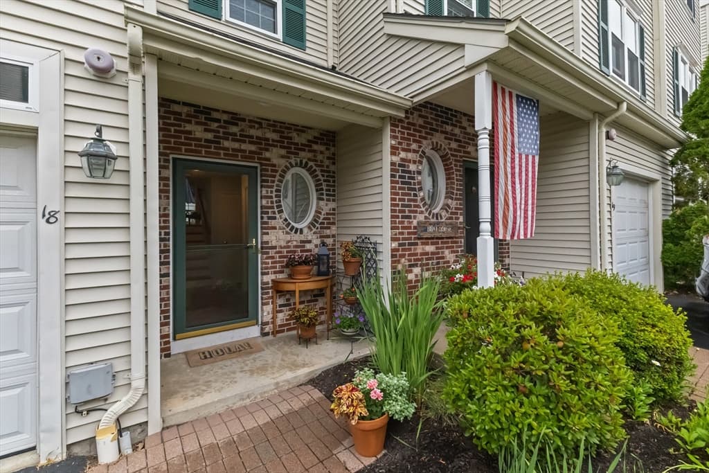 67 N Quinsigamond Ave # 18, Shrewsbury MA 01545 photo 2