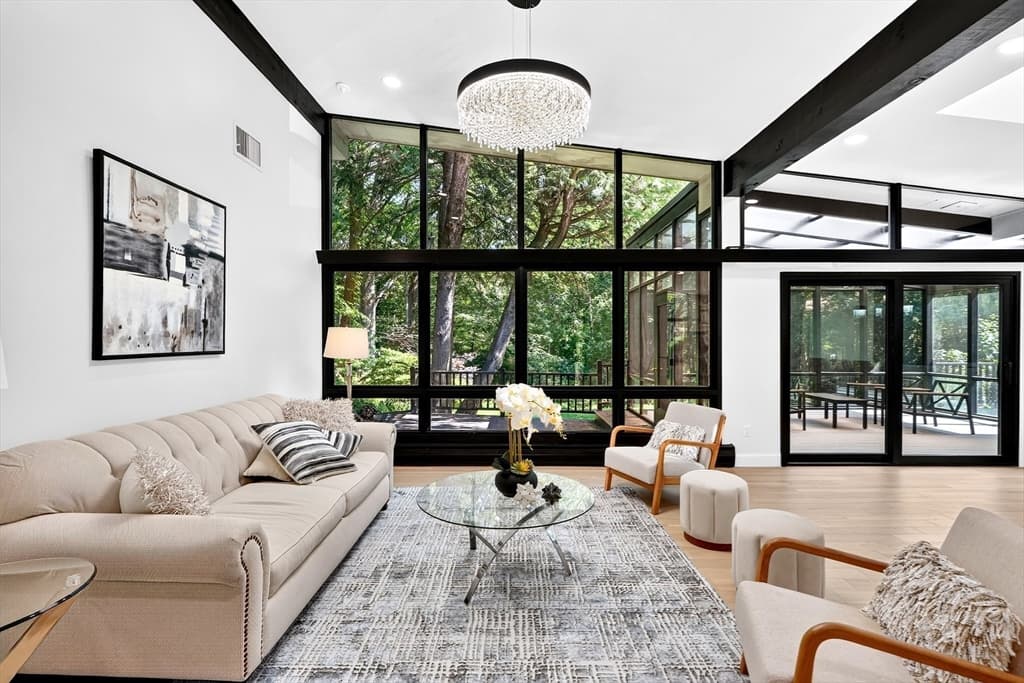 365 Newton St, Brookline MA 02467 photo 6