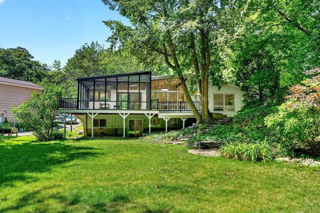 365 Newton St, Brookline MA 02467 photo 32