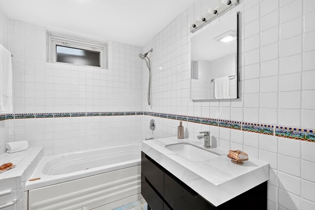 365 Newton St, Brookline MA 02467 photo 30