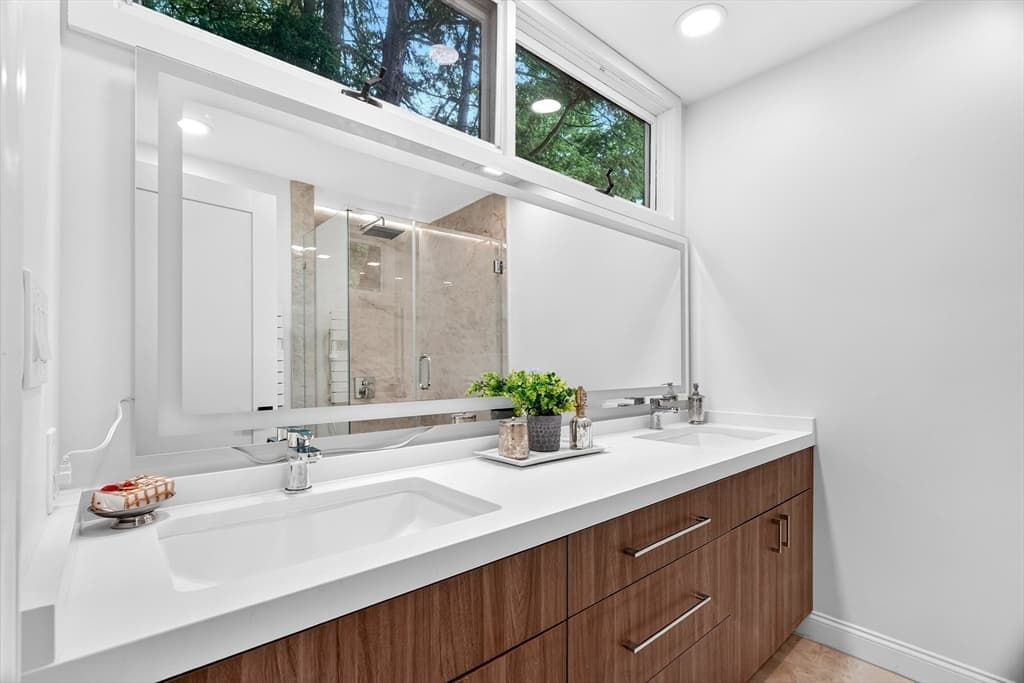 365 Newton St, Brookline MA 02467 photo 21