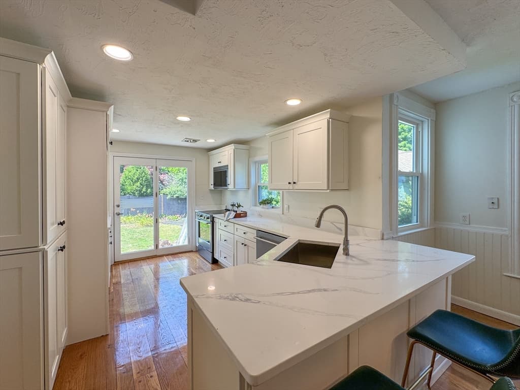 187 Humphrey St, Marblehead MA 01945 photo 8