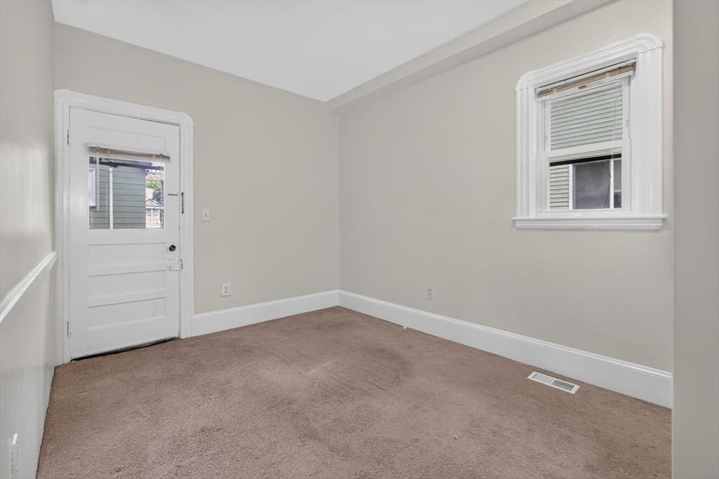 29-31 Victoria St, Somerville MA 02144 photo 13