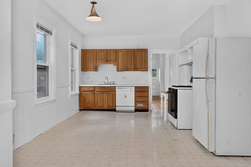 29-31 Victoria St, Somerville MA 02144 photo 22