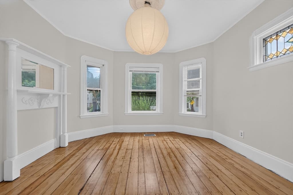 29-31 Victoria St, Somerville MA 02144 photo 3