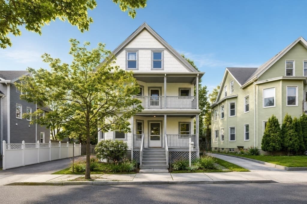 29-31 Victoria St, Somerville MA 02144
