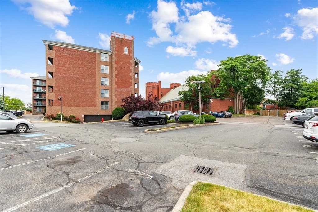 50 South Common St # 403, Lynn MA 01902 photo 3