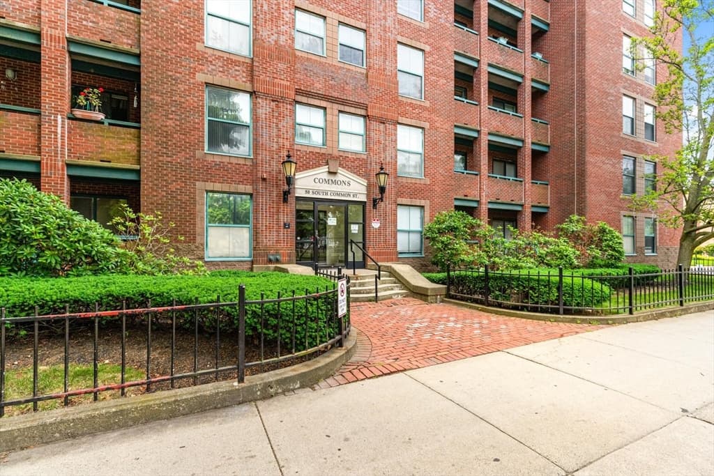 50 South Common St # 403, Lynn MA 01902