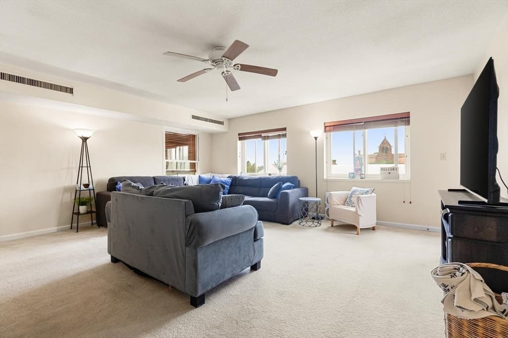 50 South Common St # 403, Lynn MA 01902 photo 10
