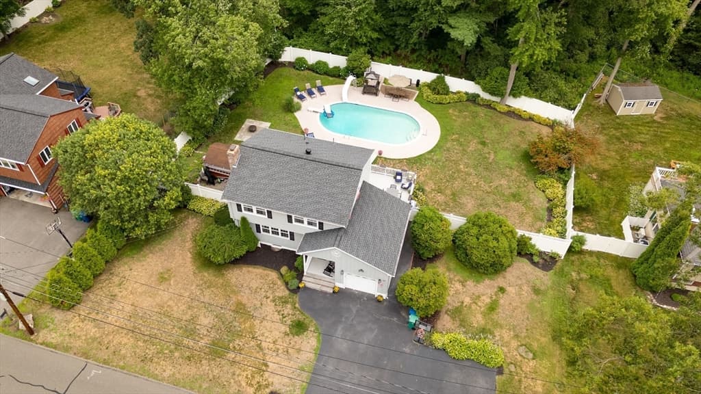 18 Hart St, Burlington MA 01803 photo 8