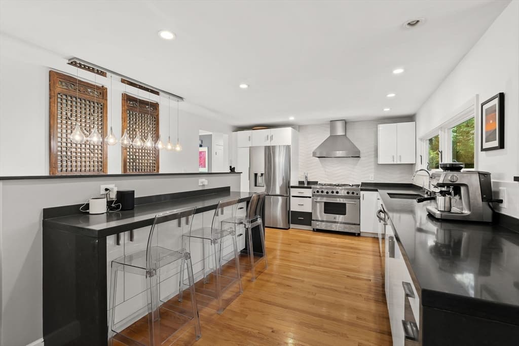 44 Windemere Rd, Wellesley MA 02481 photo 12