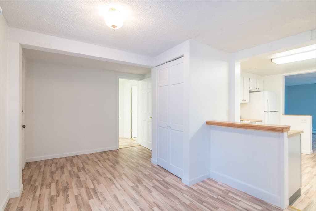 56 Warner St, Northampton MA 01062 photo 7