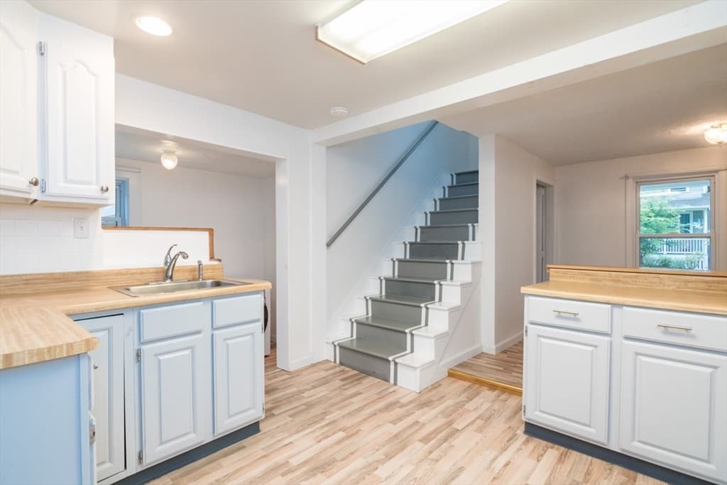 56 Warner St, Northampton MA 01062 photo 10