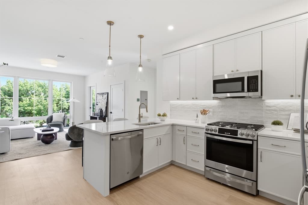 Condominium at 28 Geneva St # 303, Boston MA 02128, Boston, photo 3 of 41