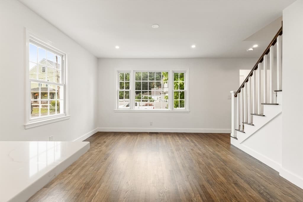 39 Mckinley Avenue, Lowell MA 01851 photo 11