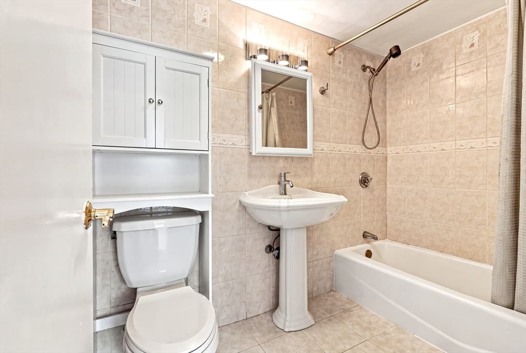 20 Hammond Pond Pkwy # 208, Newton MA 02467 photo 19