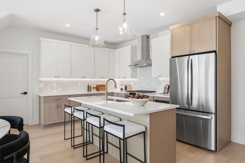 Condominium at 28 Geneva St # 205R, Boston MA 02128, Boston, photo 4 of 41