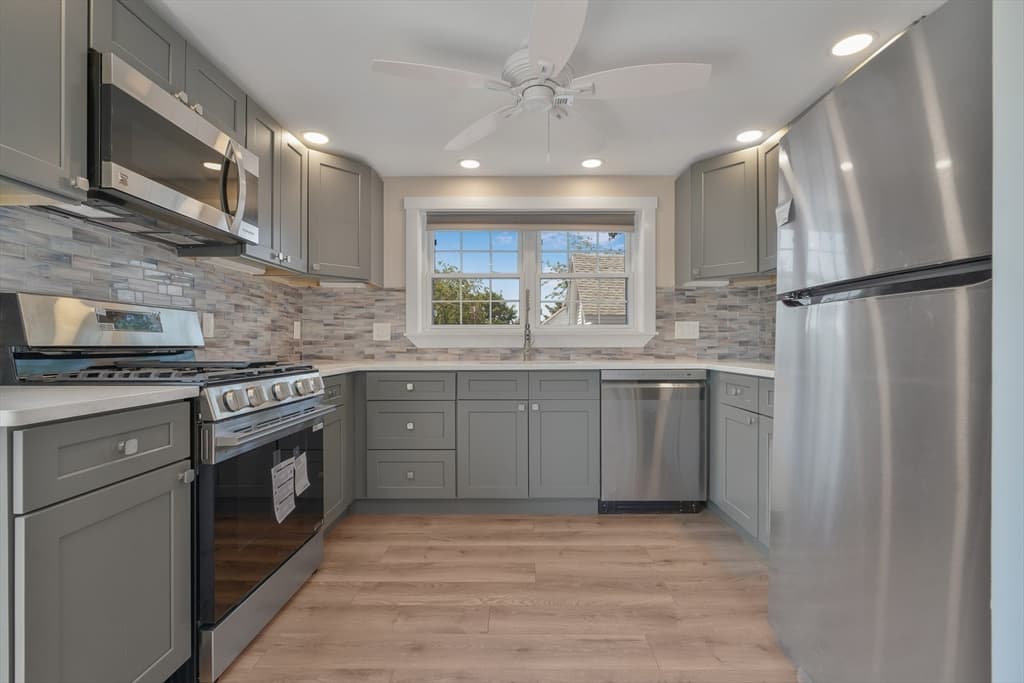 10 Thirteenth St, Wareham MA 02538 photo 7