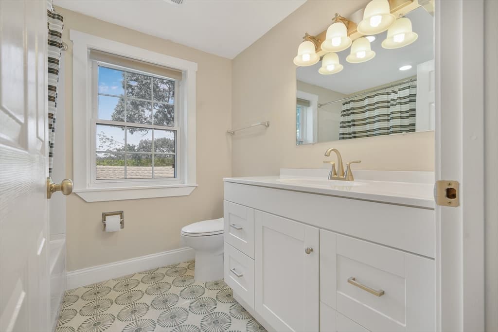 10 Thirteenth St, Wareham MA 02538 photo 20