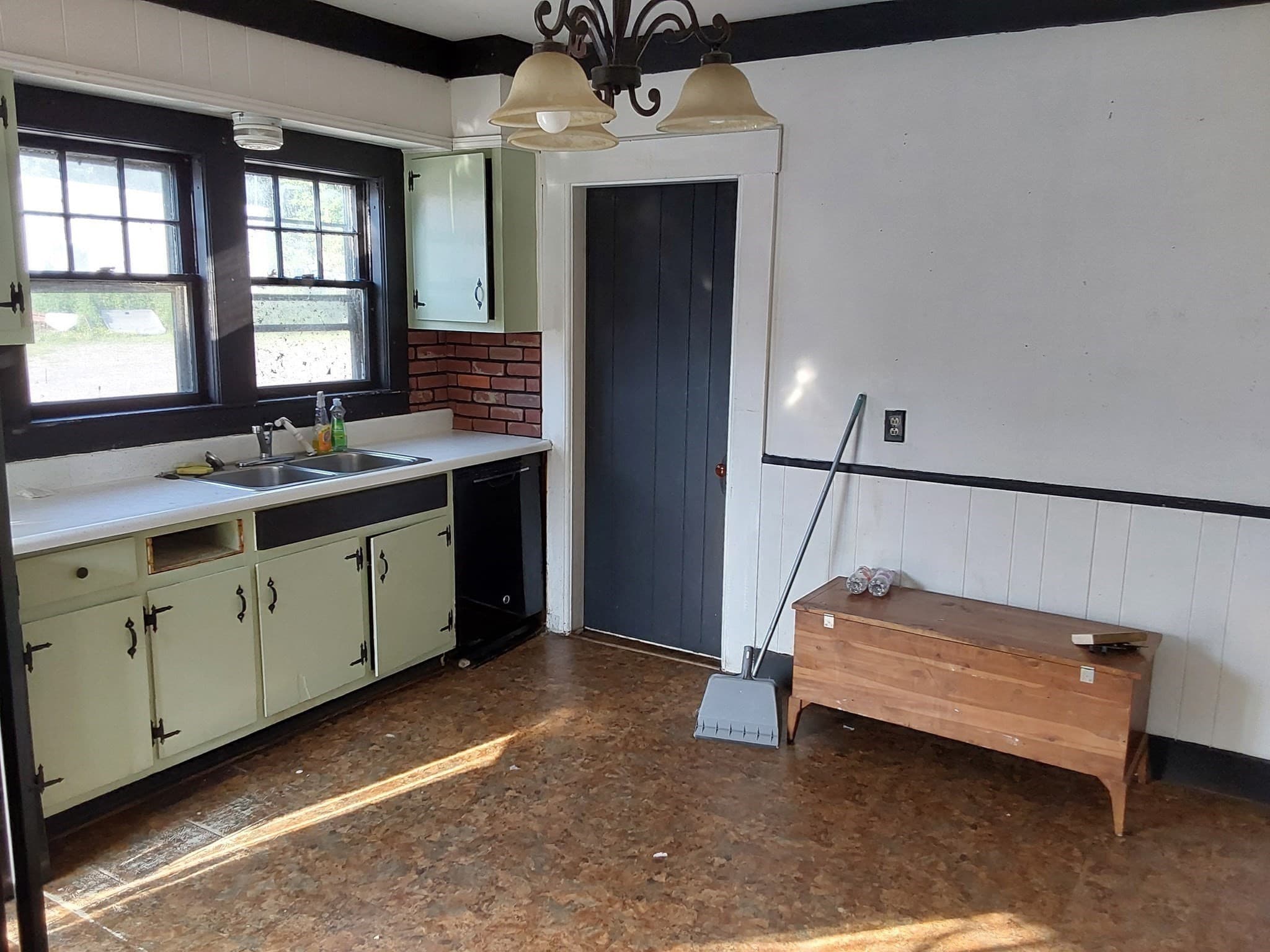 Single Family Residence at 96 East St, Ware MA 01082, Ware, photo 11 of 26