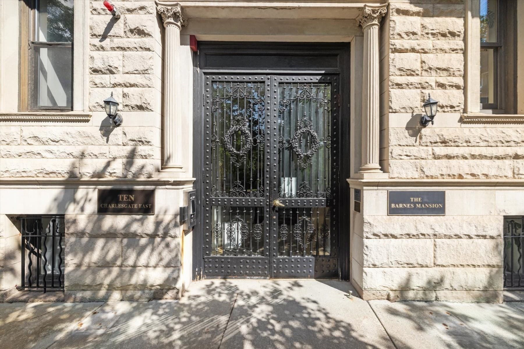 Condominium at 10 Charlesgate East # 502, Boston MA 02215, photo 24 of 34