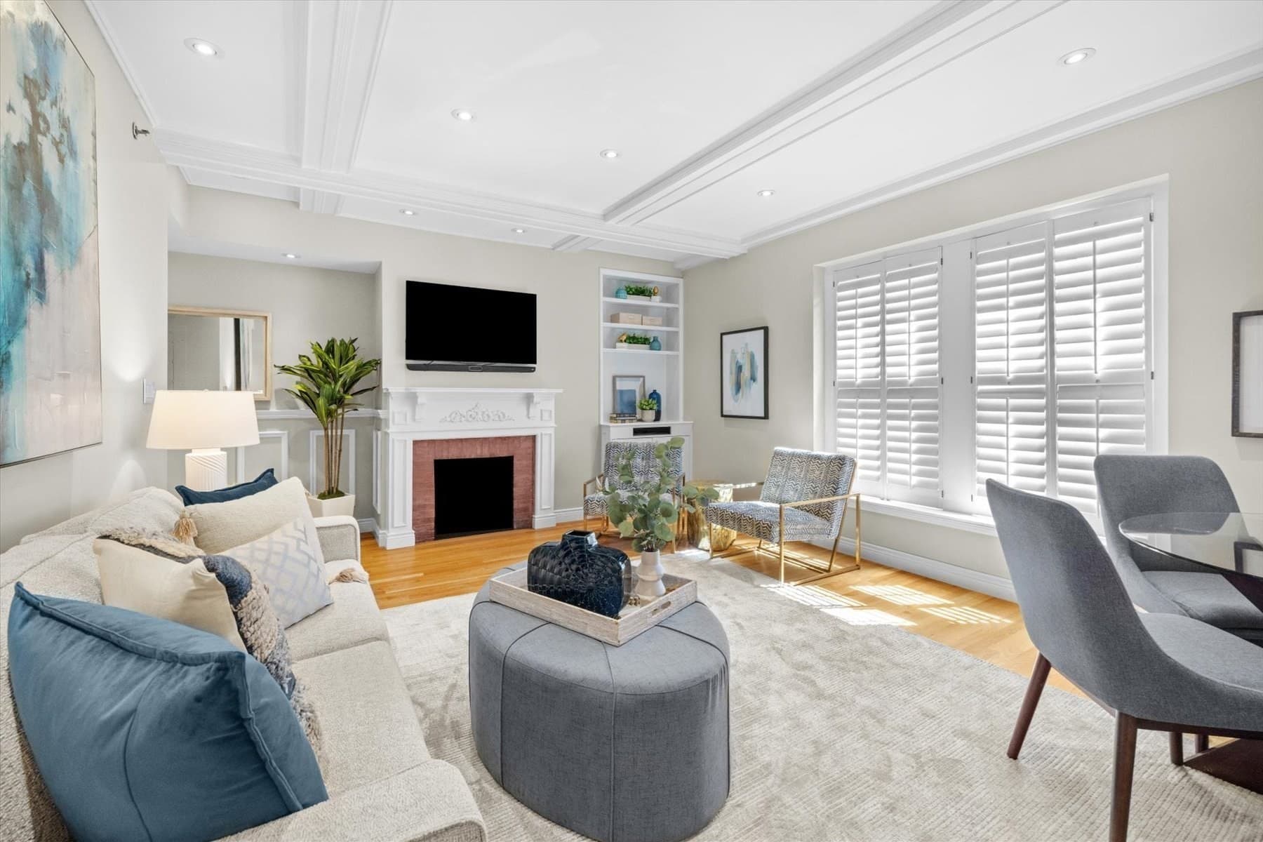 Condominium at 10 Charlesgate East # 502, Boston MA 02215, photo 4 of 34