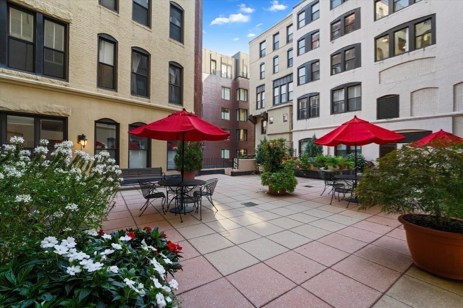 Condominium at 10 Charlesgate East # 502, Boston MA 02215, photo 21 of 34