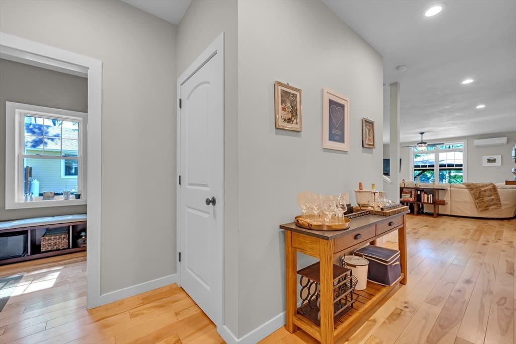 Single Family Residence at 2 Lakeshore Dr, Holland MA 01521, photo 22 of 40
