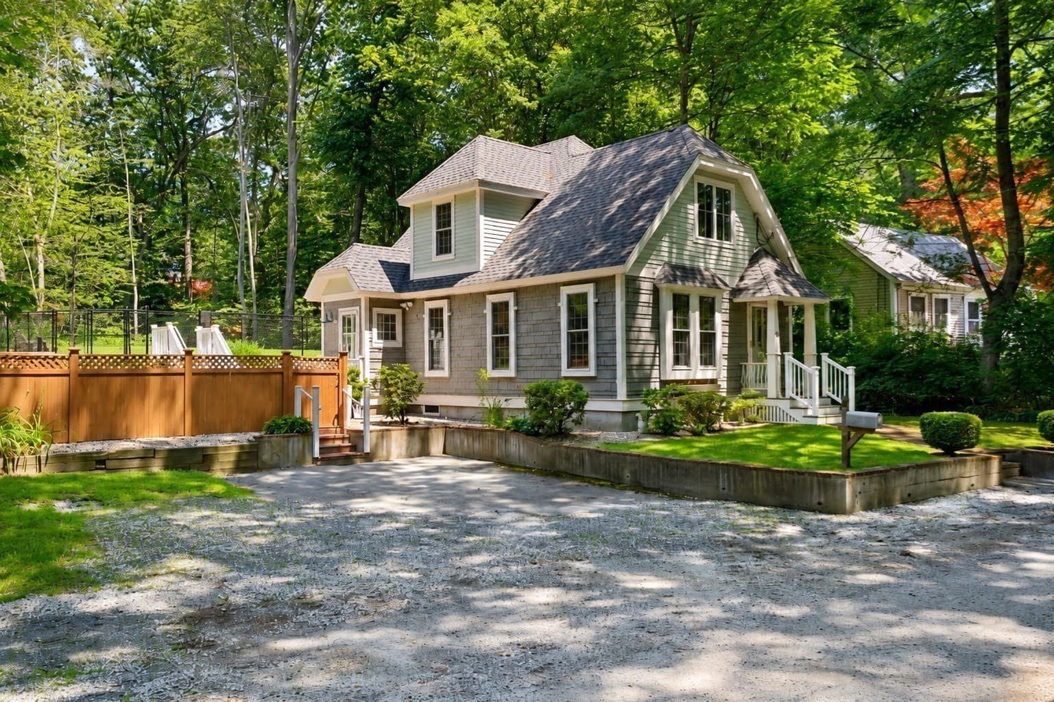 Single Family Residence at 10 Mayflower Path, Wayland MA 01778, photo 2 of 33