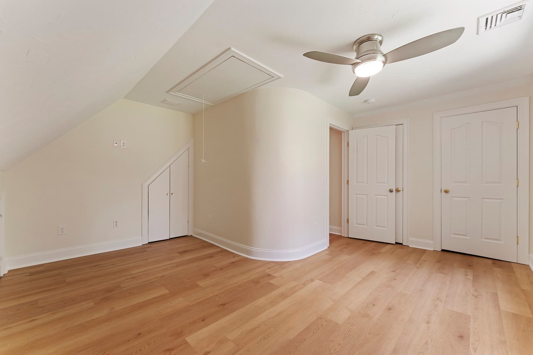 Single Family Residence at 10 Mayflower Path, Wayland MA 01778, photo 25 of 33