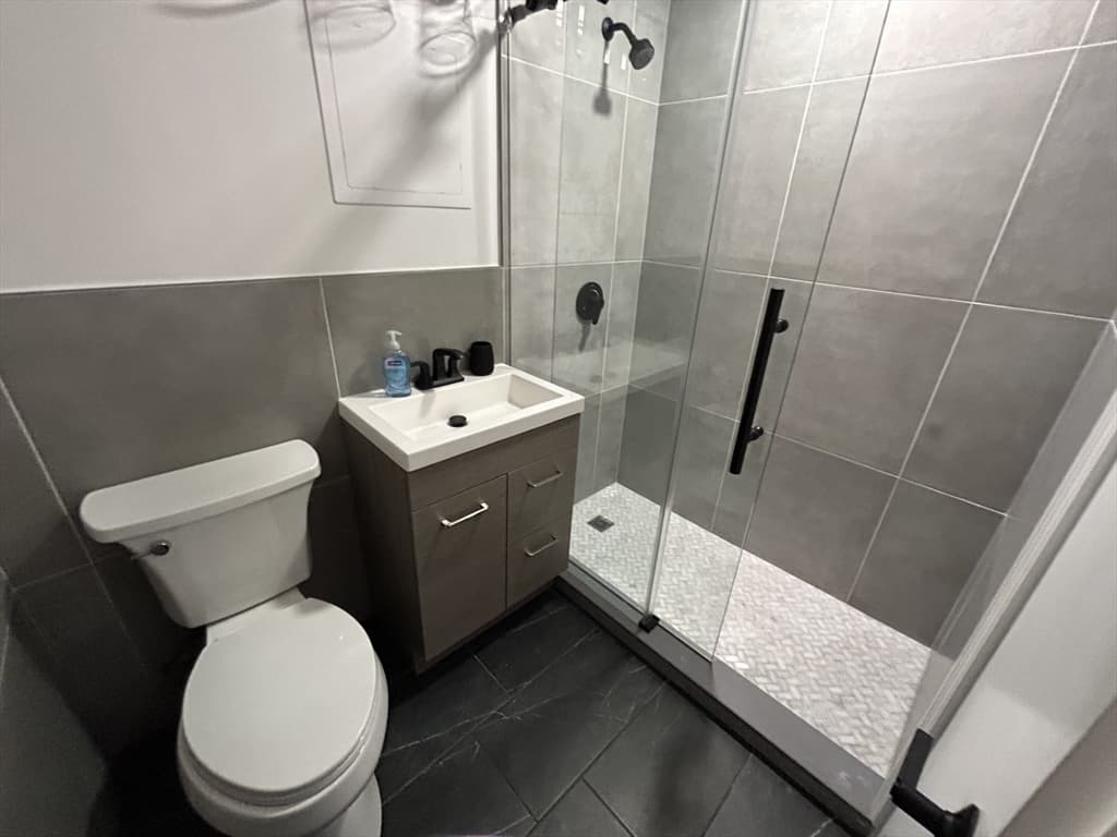 Condominium at 17 Bowdoin # 1B, Boston MA 02114, Boston, photo 4 of 4