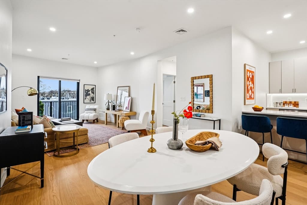 Condominium at 256 Dorchester Street # 503, Boston MA 02127, Boston, photo 9 of 29