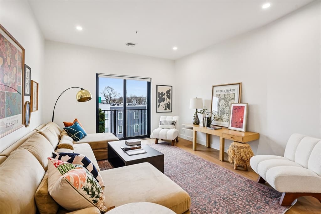 Condominium at 256 Dorchester Street # 503, Boston MA 02127, Boston, photo 4 of 29