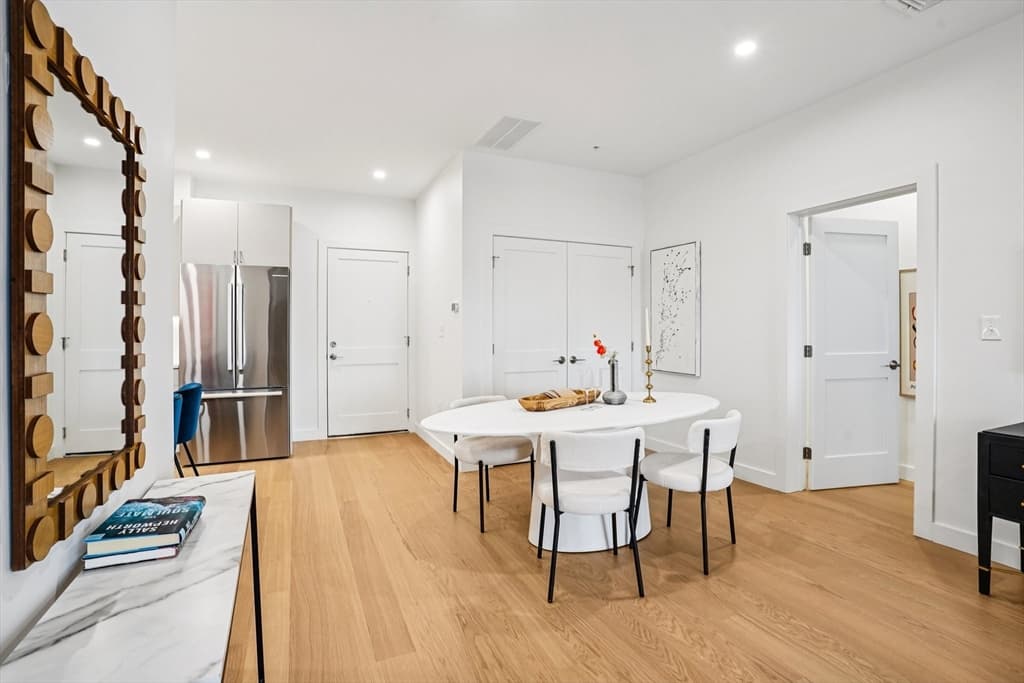 Condominium at 256 Dorchester Street # 503, Boston MA 02127, Boston, photo 8 of 29