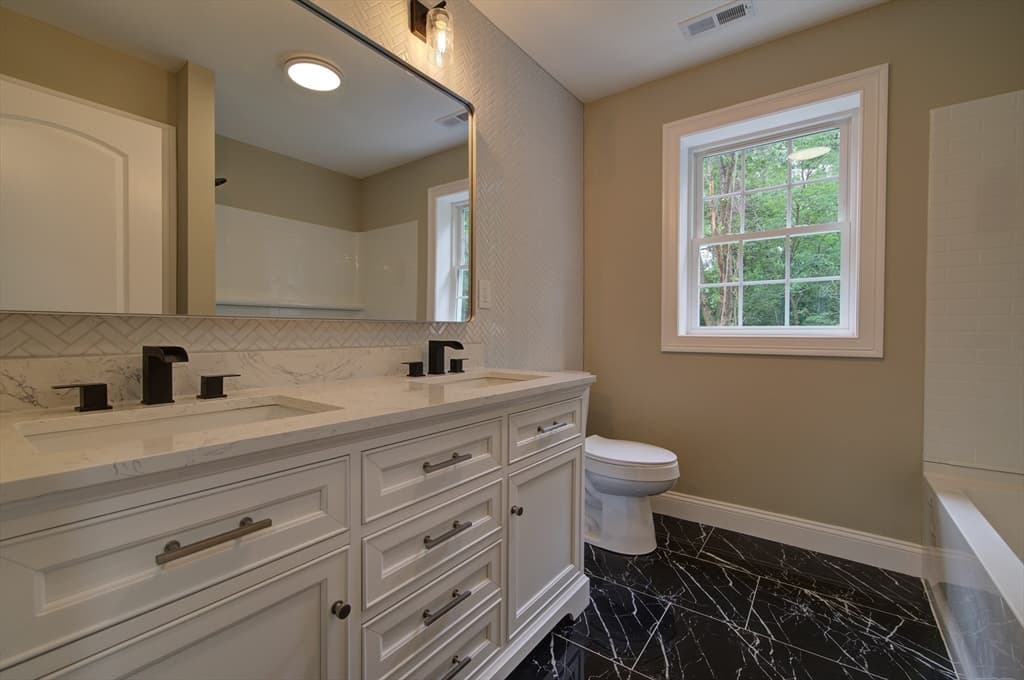 42 Roy St, Ludlow MA 01056 photo 28